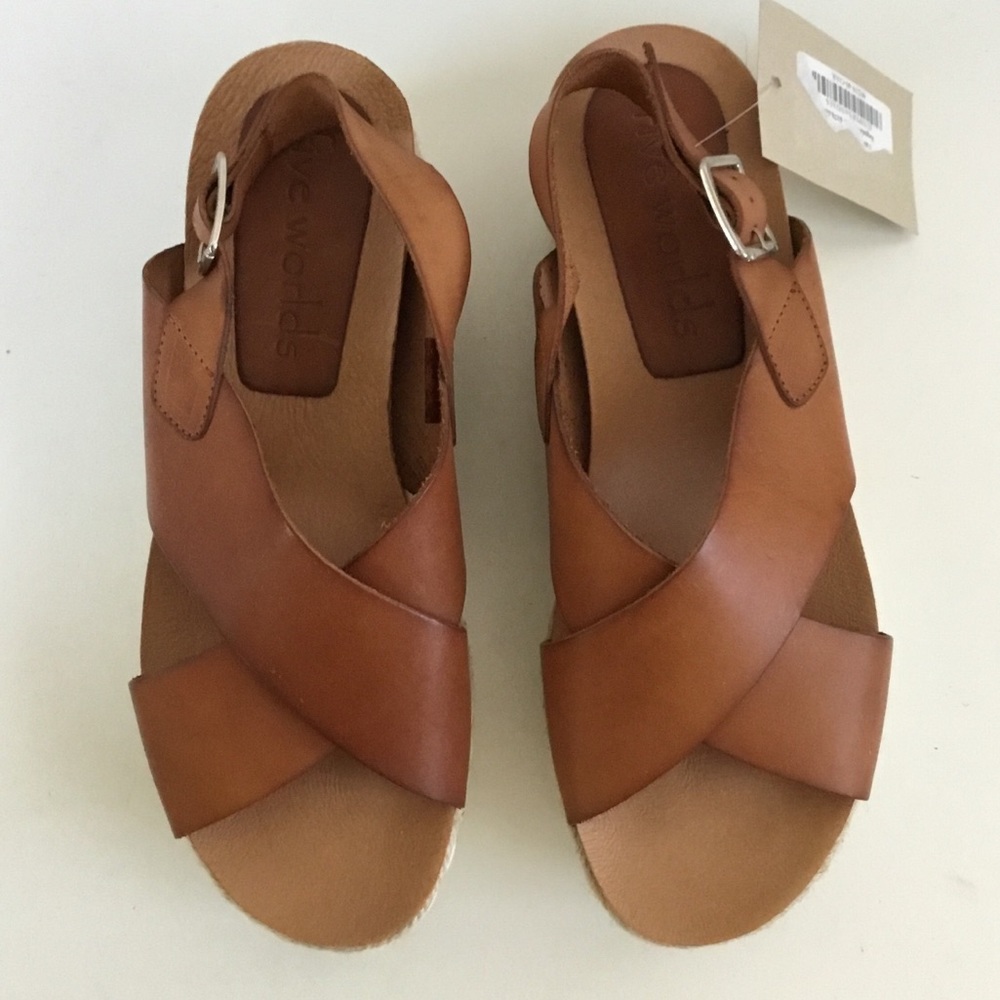 NWT Five Worlds Juniper Leather Platform Sandals (10) - Picture 3 of 9